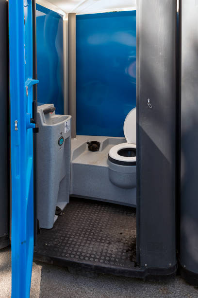Best Affordable portable toilet rental  in Evart, MI